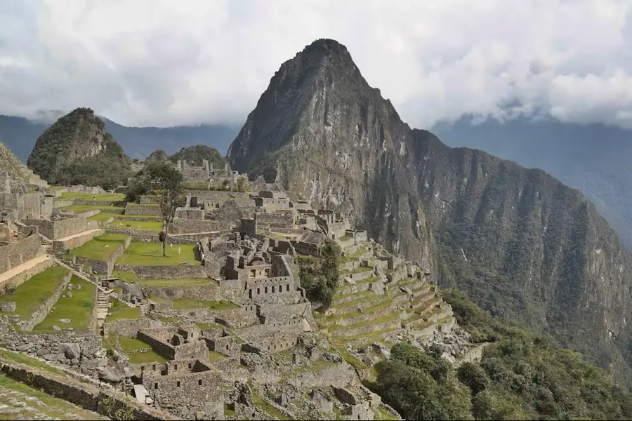 vemos a una de las 7 maravillas del mundo, machu picchu